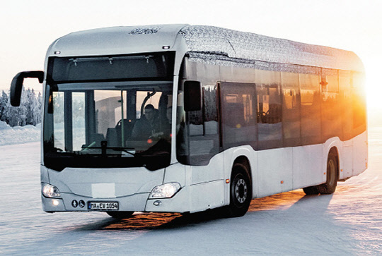 삼성SDI의 리튬이온 배터리가 들어가는 다임러 자회사 에보버스의 전기버스 시타로(Citaro) 이미지.  출처: www.akasol.com